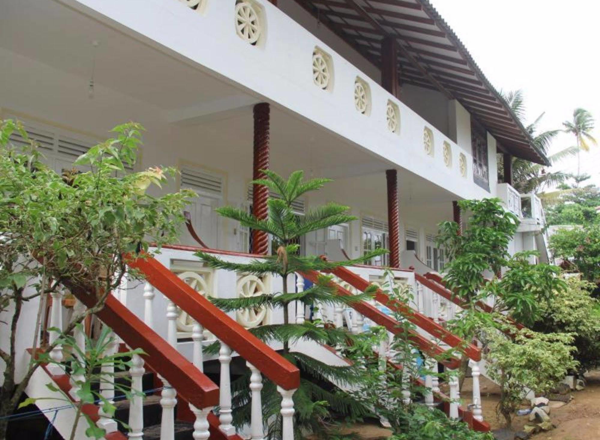 Dinu'S Resort Talaramba Εξωτερικό φωτογραφία